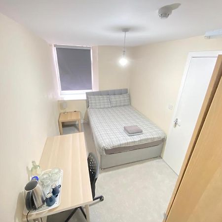 Ibrox Guesthouse グラスゴー エクステリア 写真