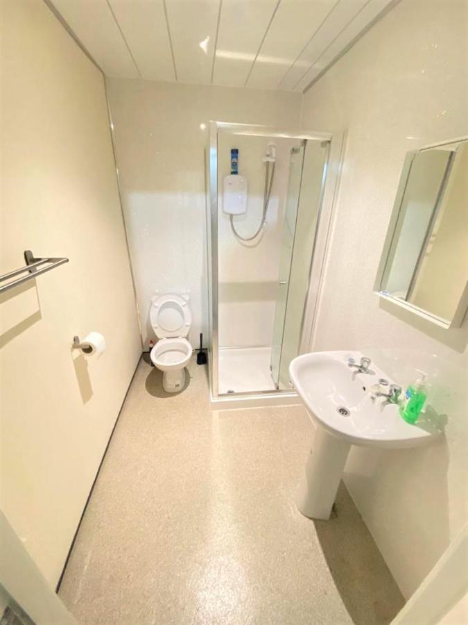 Ibrox Guesthouse グラスゴー エクステリア 写真