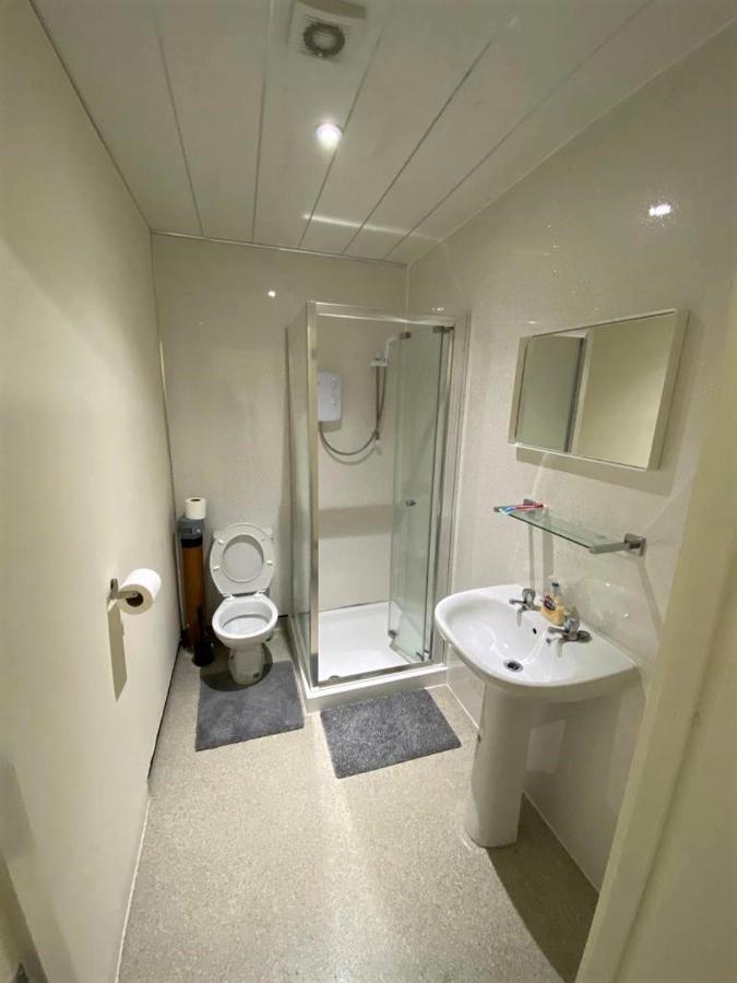 Ibrox Guesthouse グラスゴー エクステリア 写真