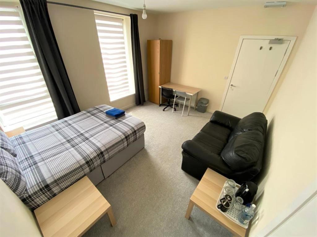 Ibrox Guesthouse グラスゴー エクステリア 写真